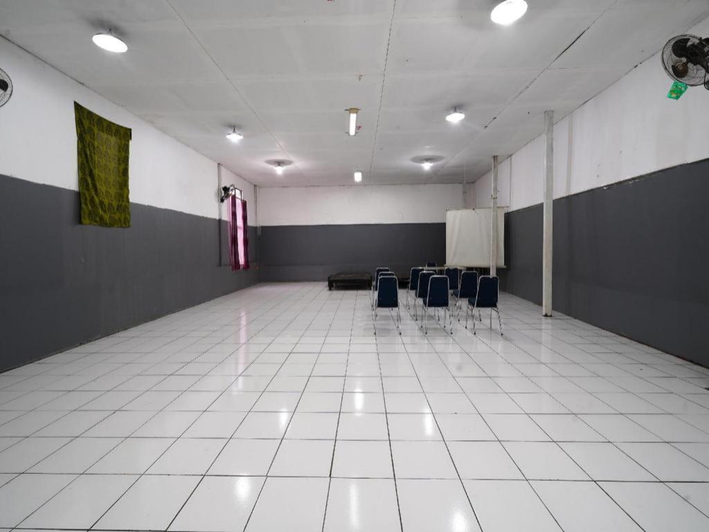 בנדונג Capital O 93262 Hotel Cherish 2 מראה חיצוני תמונה